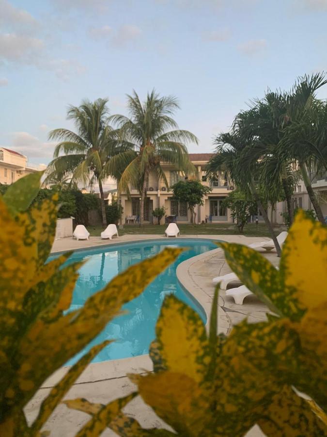 Escale Vacances Flic en Flac Bagian luar foto