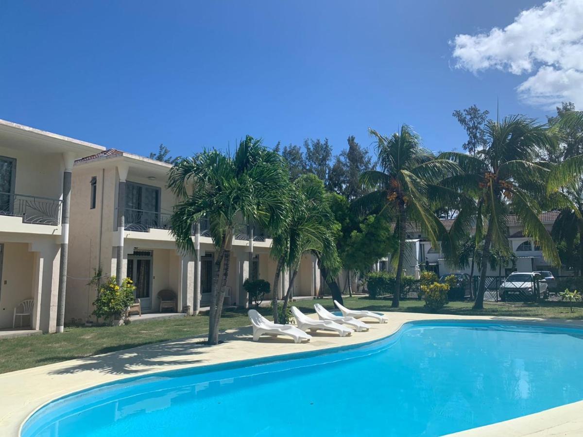 Escale Vacances Flic en Flac Bagian luar foto
