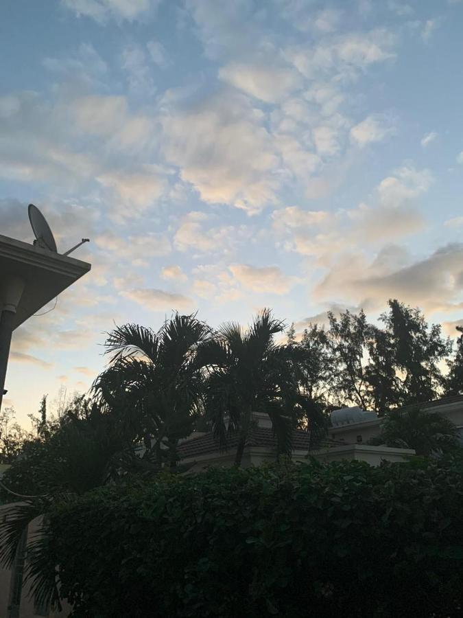 Escale Vacances Flic en Flac Bagian luar foto